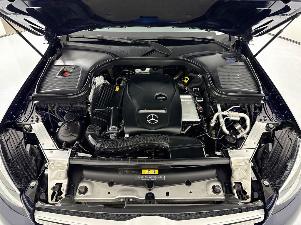 Thumbnail: 2018 Mercedes-Benz GLC - 29