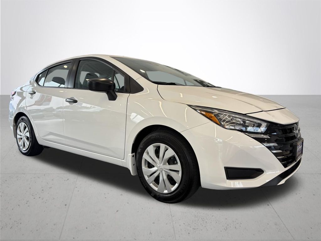 2025 Nissan Versa 1.6 S