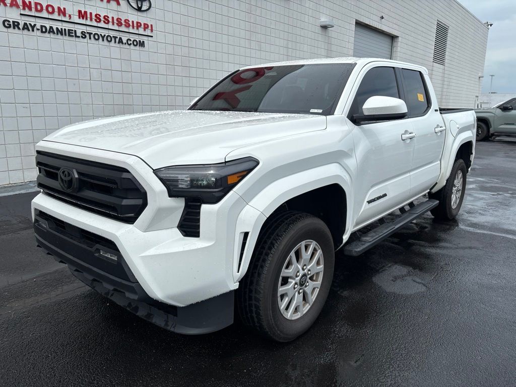 2025 Toyota Tacoma SR5 Double Cab 4WD