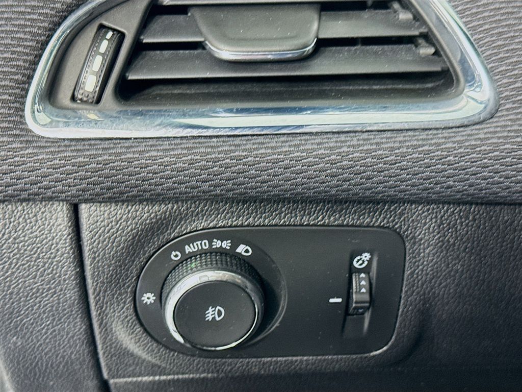 2018 Chevrolet Cruze LT photo