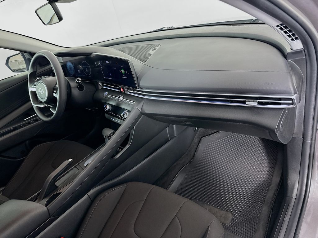 Thumbnail: 2024 Hyundai Elantra - 28