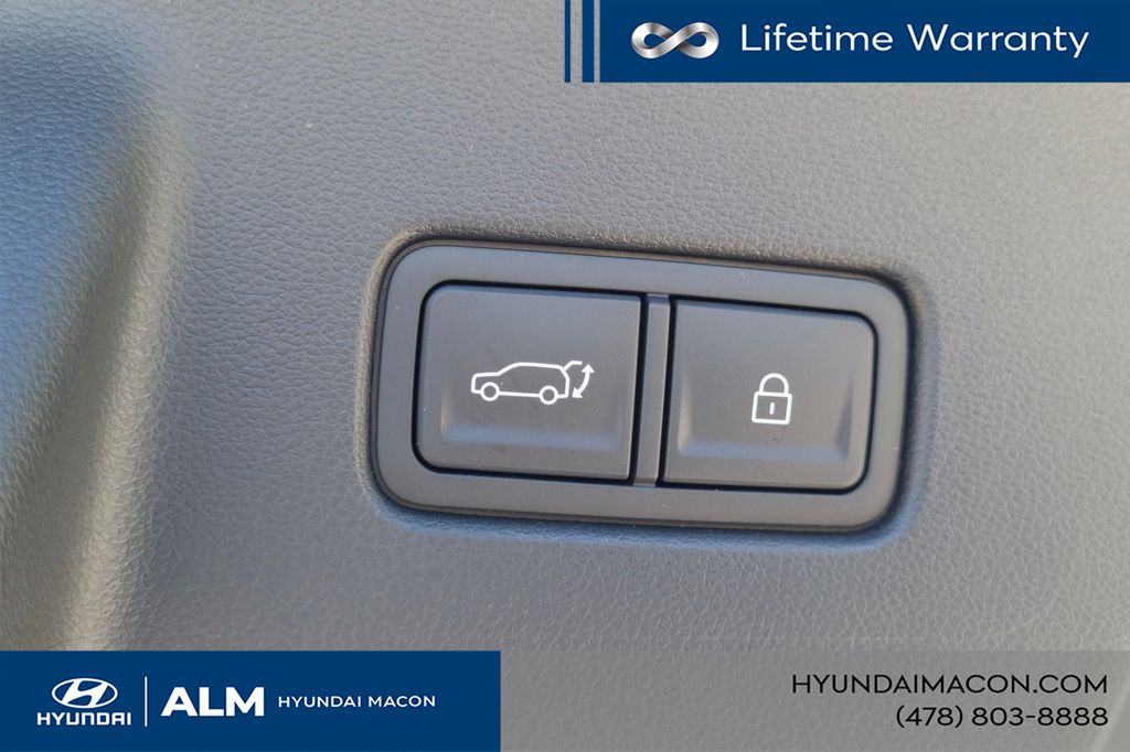 New 2026 Black HYUNDAI SEL image 11