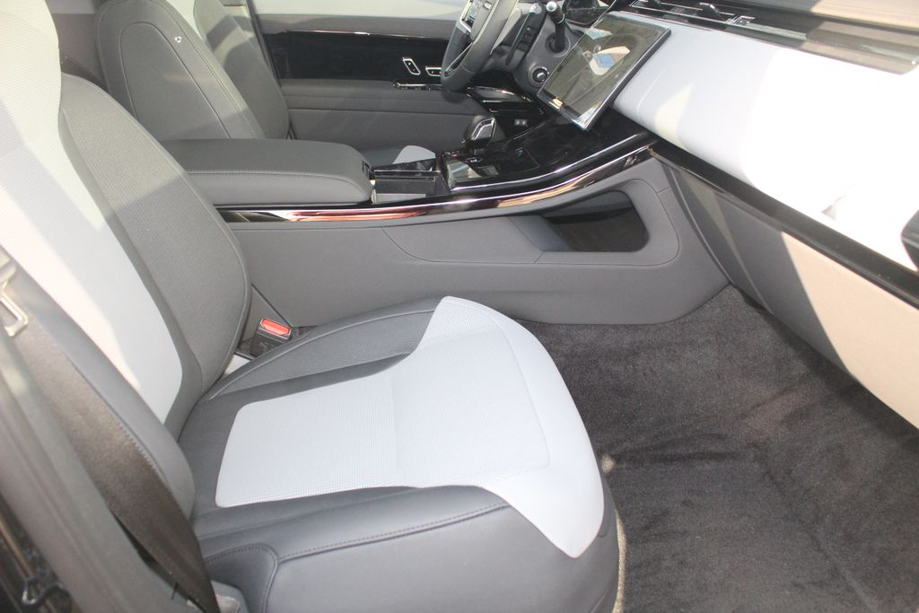 New 2026 Black Land Rover SV image 3