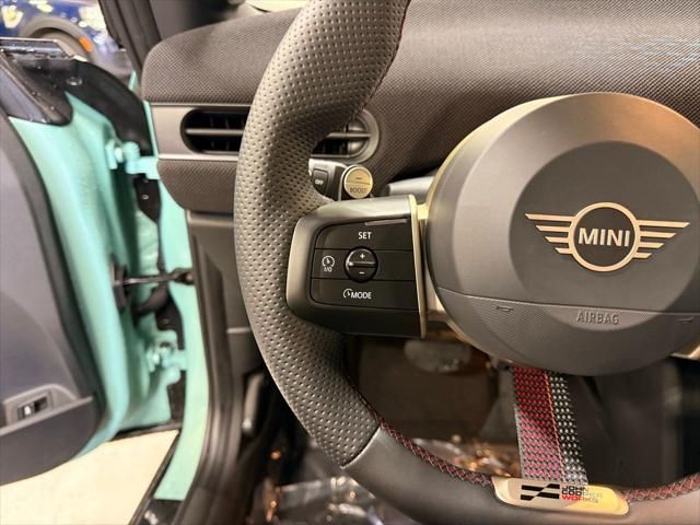 Thumbnail: 2026 MINI Cooper - 13