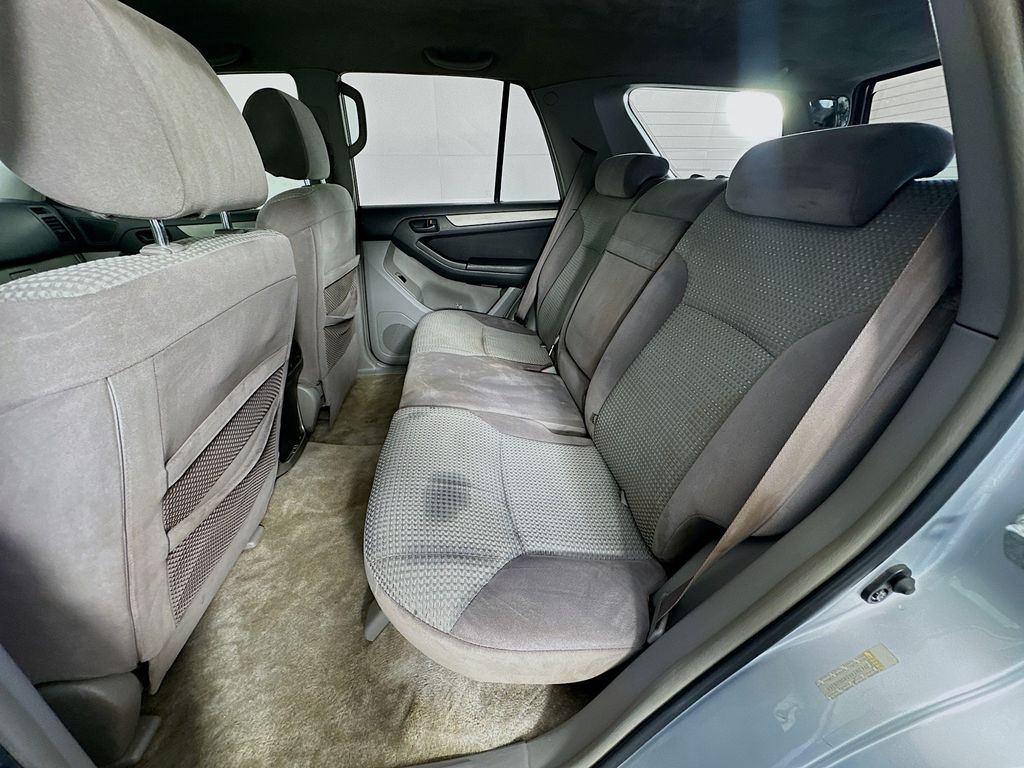 Thumbnail: 2004 Toyota 4Runner - 21