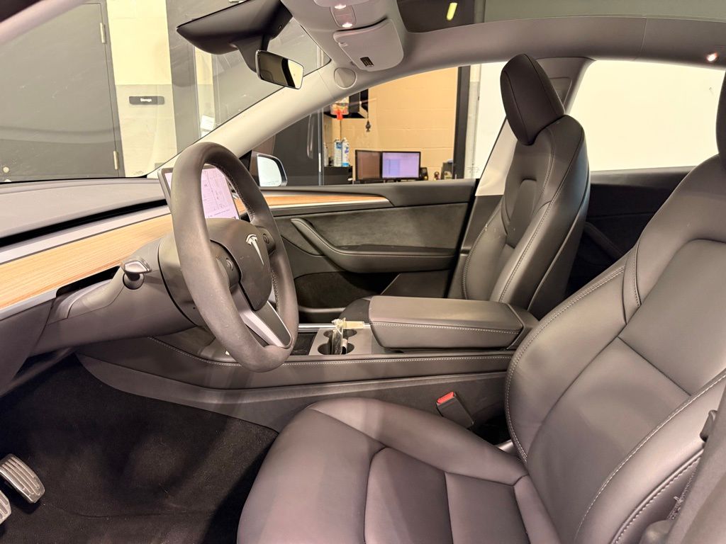 2023 Tesla Model Y Long Range 10