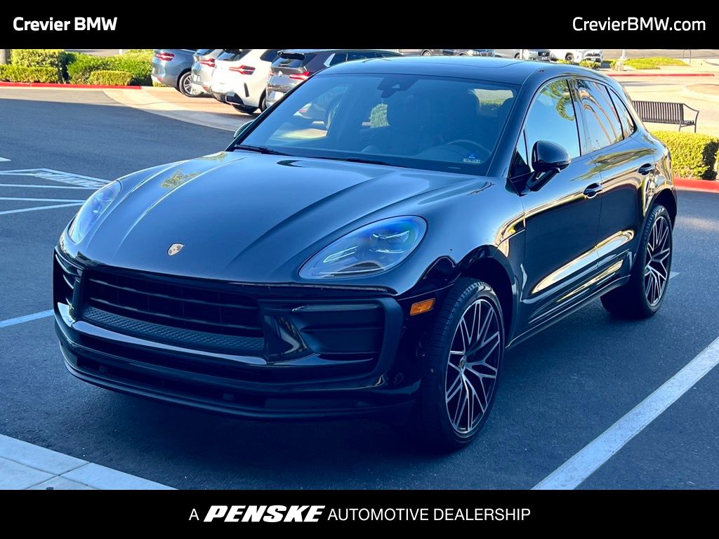Thumbnail: 2022 Porsche Macan - 1