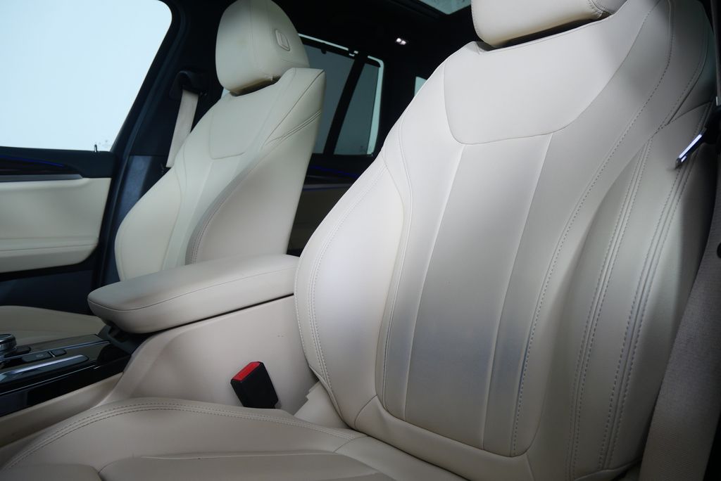 Thumbnail: 2021 BMW X3 - 11