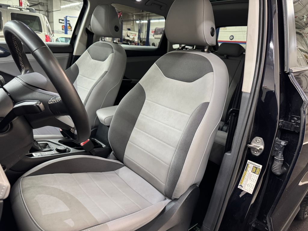 2024 Volkswagen Taos 1.5T SE