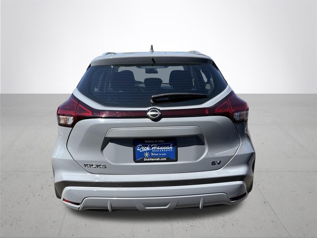 2024 Nissan Kicks SV