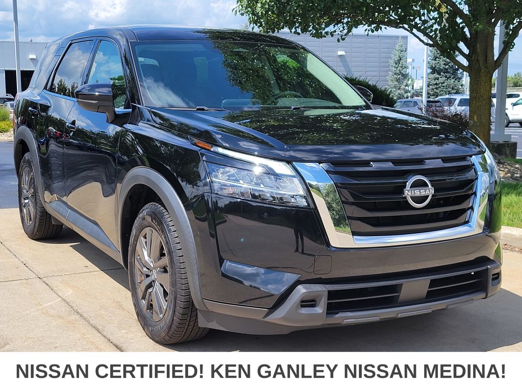 Super Black 2022 Nissan Pathfinder SUV / Crossover All-Wheel Drive 9-Speed Automatic