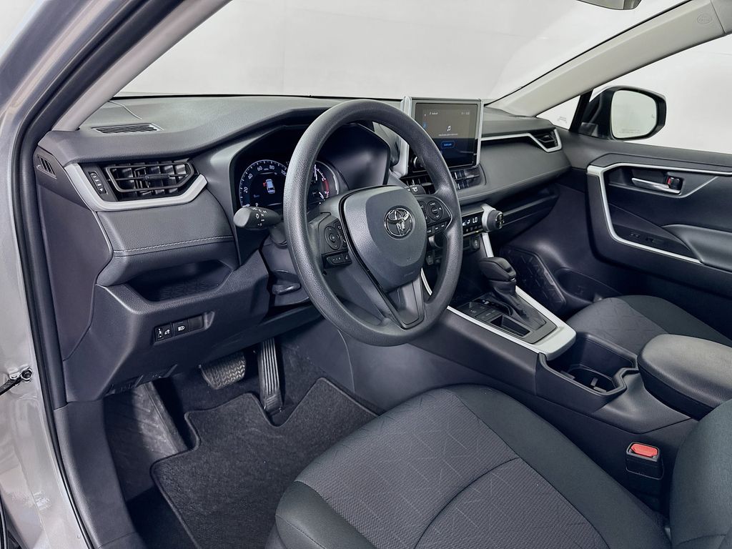 Thumbnail: 2025 Toyota RAV4 - 9