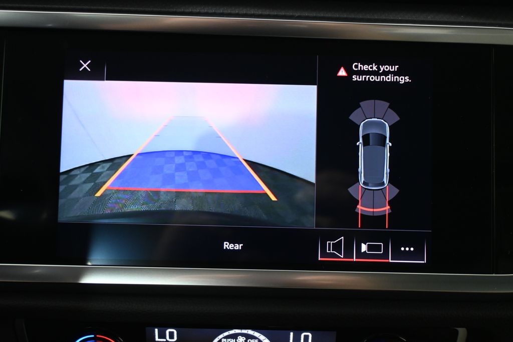 Thumbnail: 2019 Audi Q3 - 25