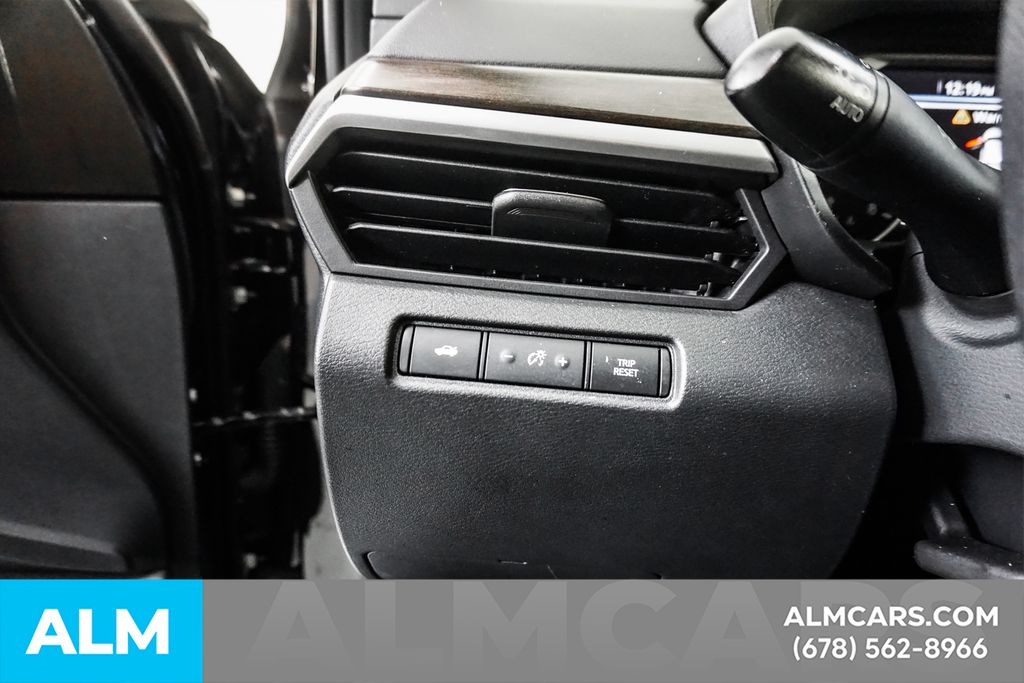 Used 2025 Black Nissan 2.5 SV image 30