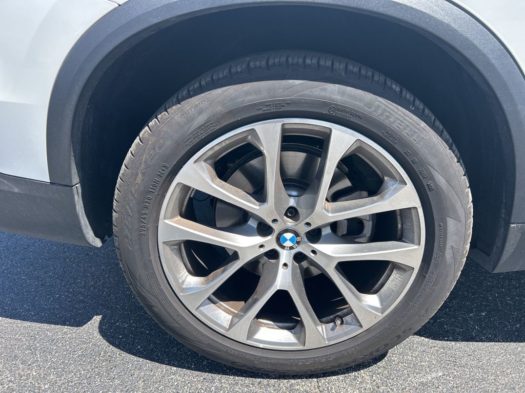 Thumbnail: 2026 BMW X5 - 7