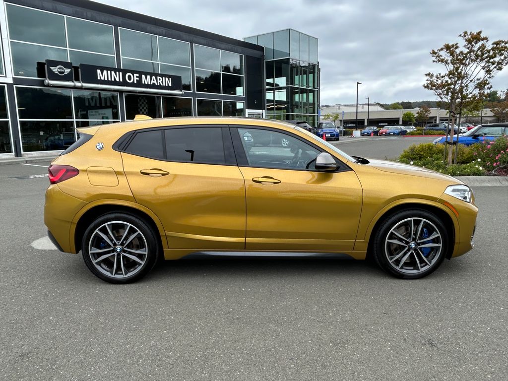 2022 BMW X2 M35i 6