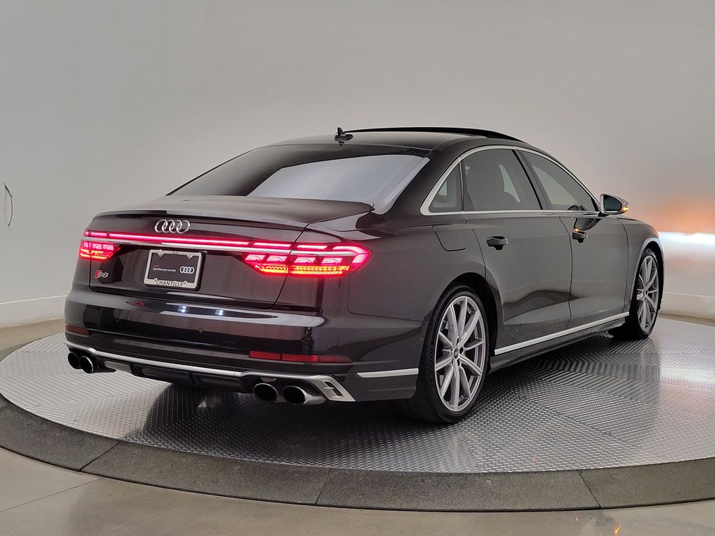 Thumbnail: 2023 Audi S8 - 5