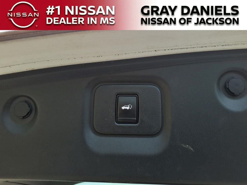 Used 2017 Nissan Pathfinder SUV