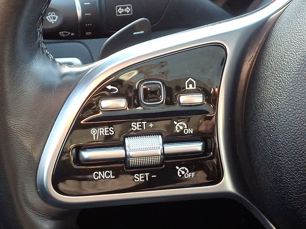 Thumbnail: 2020 Mercedes-Benz C-Class - 21