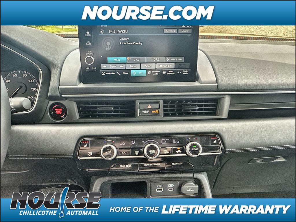2025 Honda Pilot Touring photo