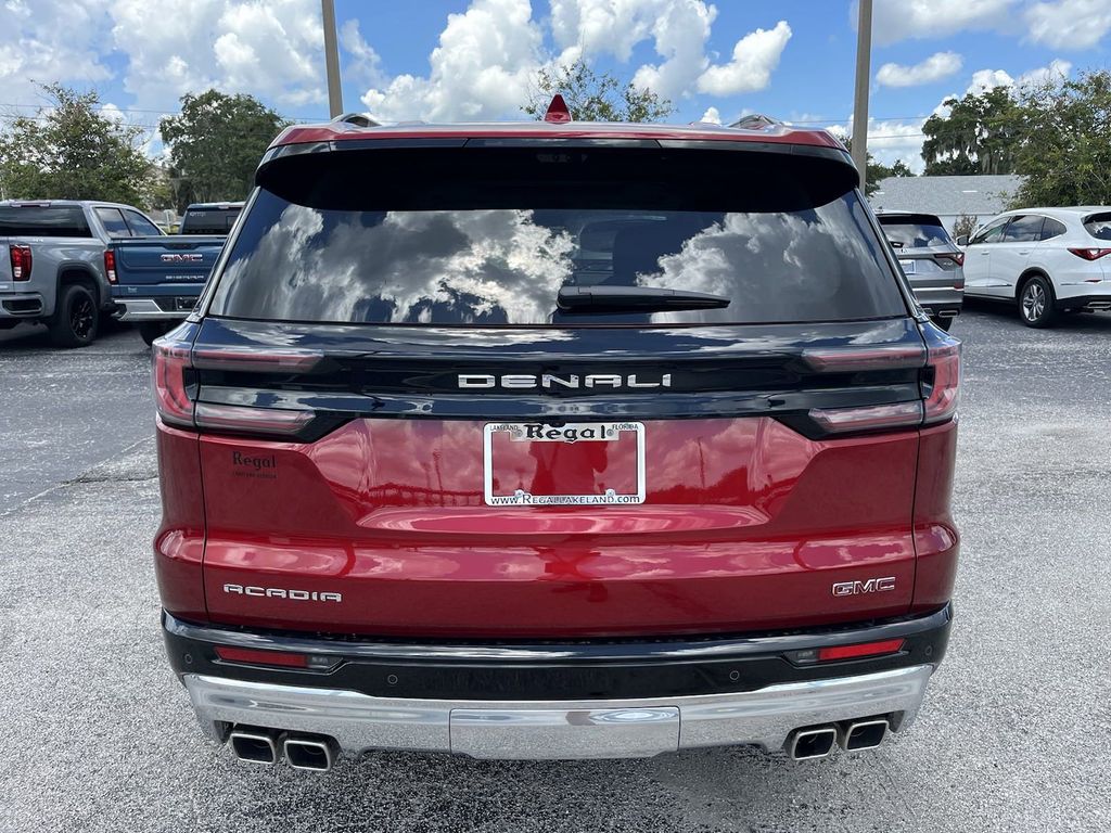 2024 GMC Acadia Denali 5