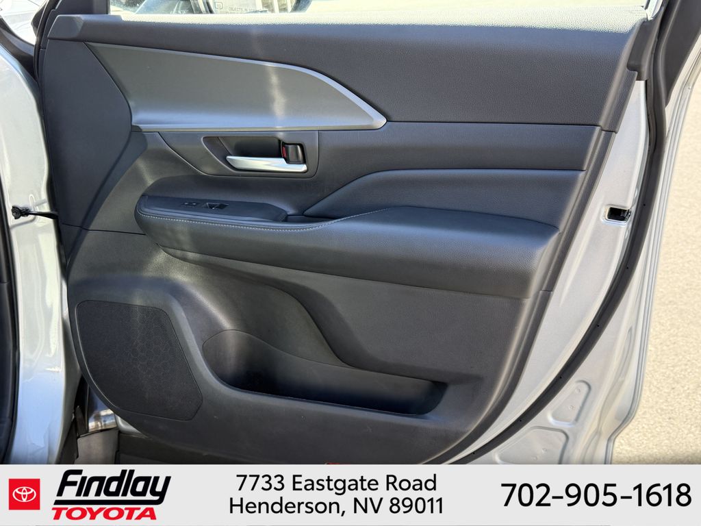 Used 2025 Toyota Grand Highlander SUV