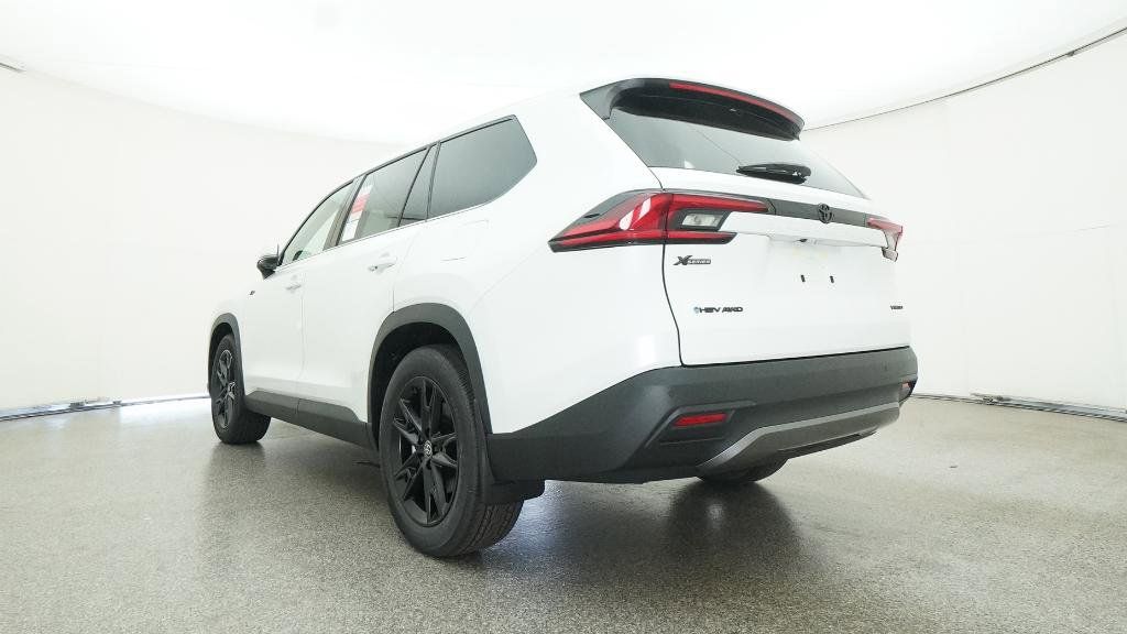 2025 Toyota Grand Highlander Limited 11