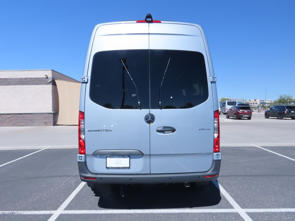 Thumbnail: 2025 Mercedes-Benz Sprinter - 6