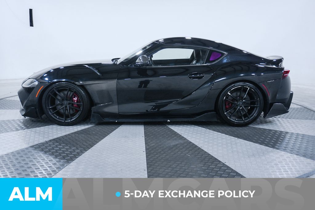 Used 2020 Black Toyota 3.0 image 3