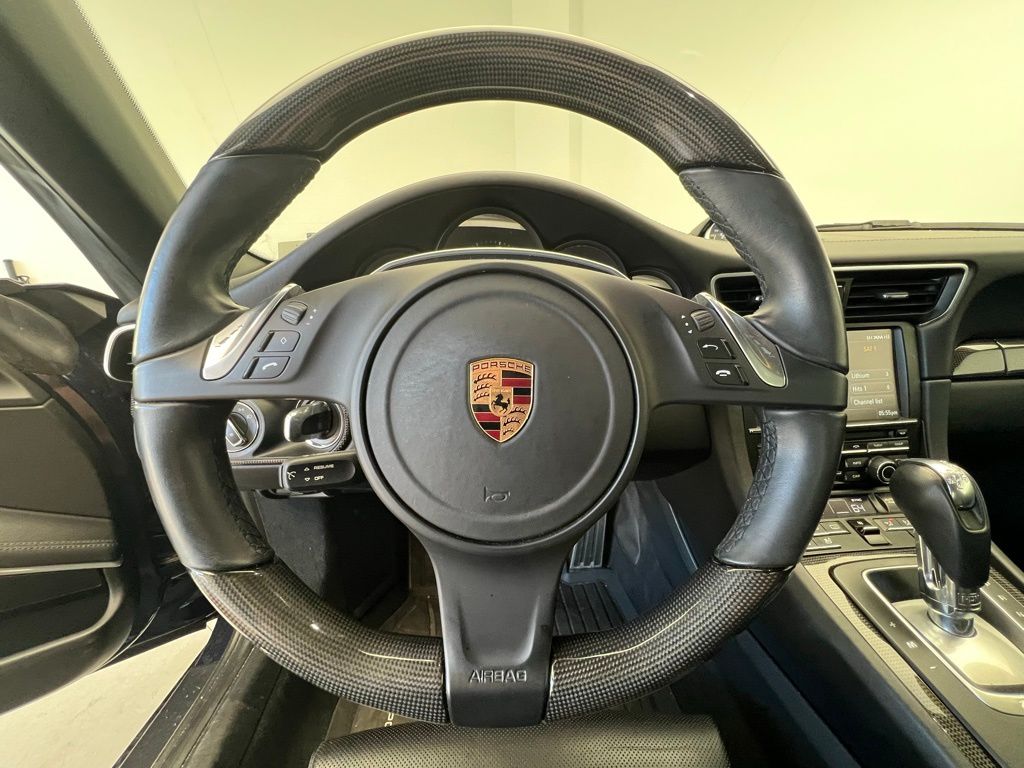 Thumbnail: 2016 Porsche 911 - 7