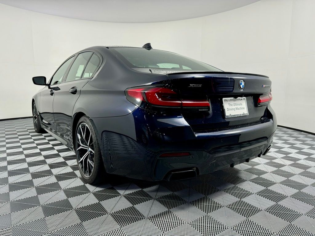 2022 BMW 5 Series M550i xDrive 7