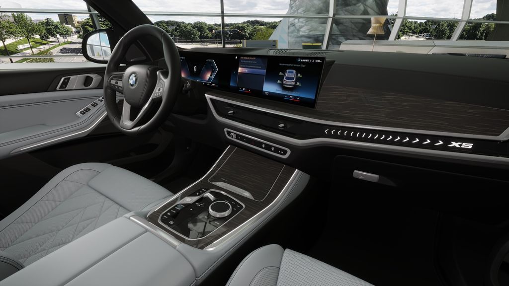 Thumbnail: 2026 BMW X5 - 14
