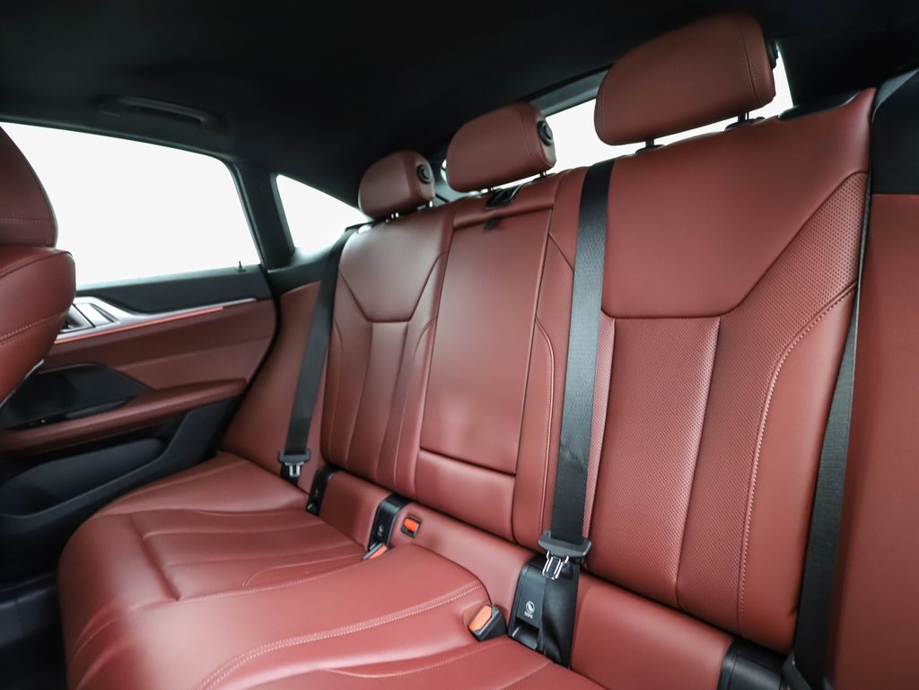 Thumbnail: 2022 BMW 4 Series - 23