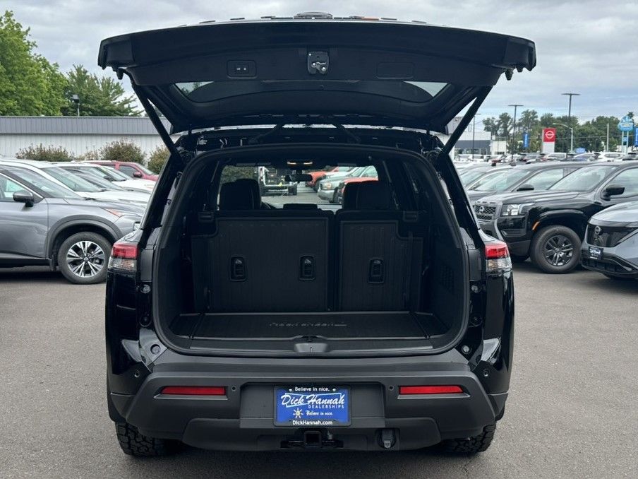2025 Nissan Pathfinder Rock Creek