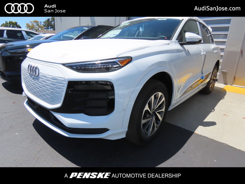 Thumbnail: 2025 Audi Q6 e-tron - 1