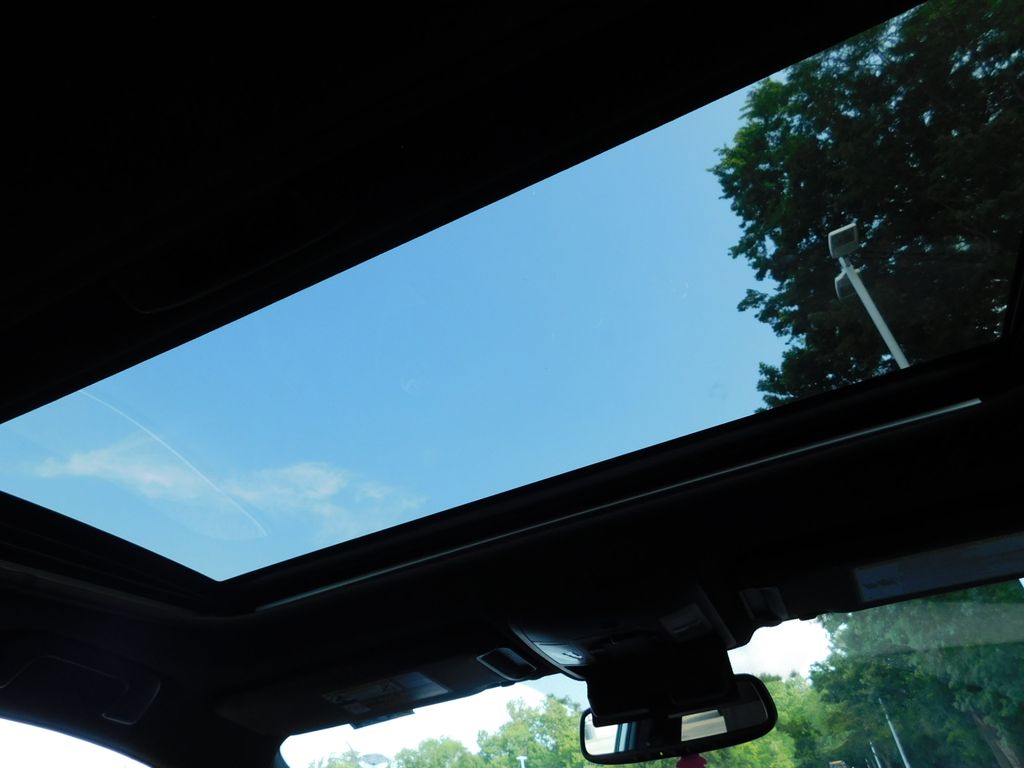 Thumbnail: 2016 Toyota RAV4 - 4