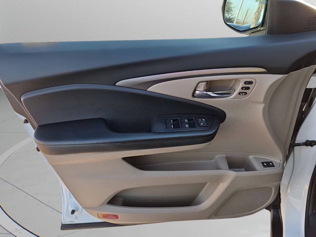 Used Car 2020 Honda Pilot  Ex-l For Sale Under $20,000 In Austin, Texas