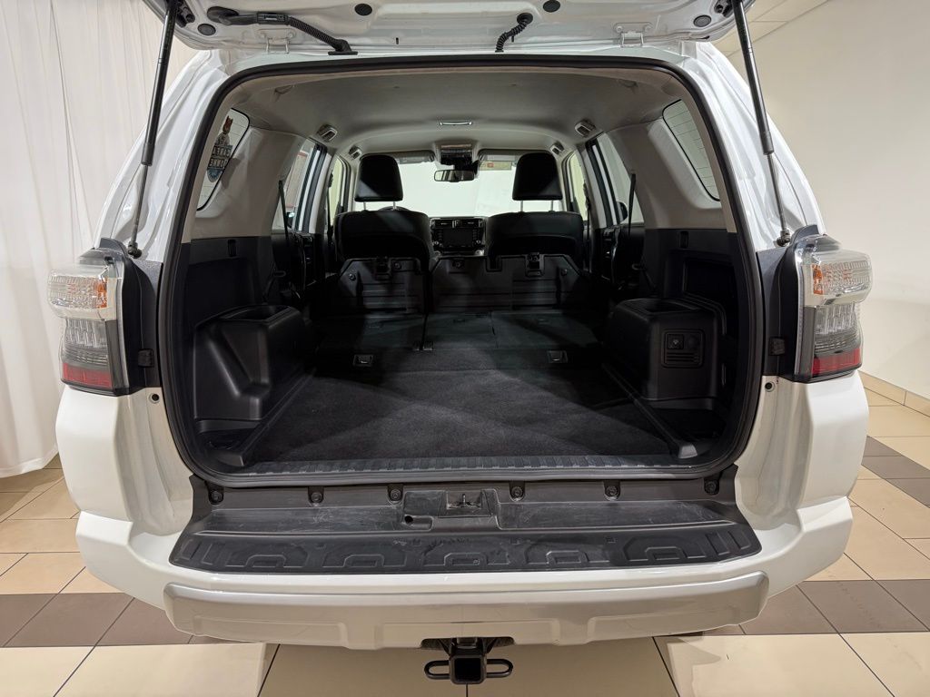 Thumbnail: 2024 Toyota 4Runner - 12