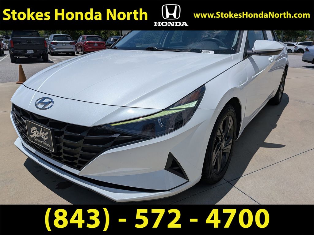 2021 Hyundai Elantra SEL - 4