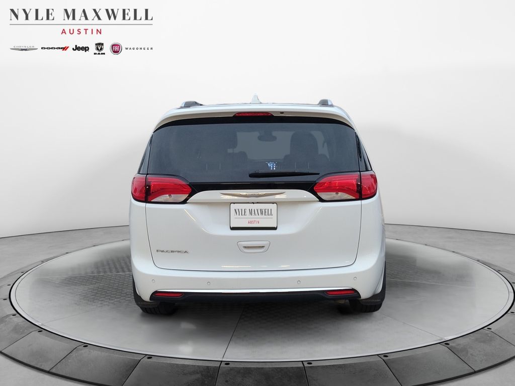 Used Car 2017 Chrysler Pacifica  Touring L Plus For Sale Under $12,000 In Austin, Texas