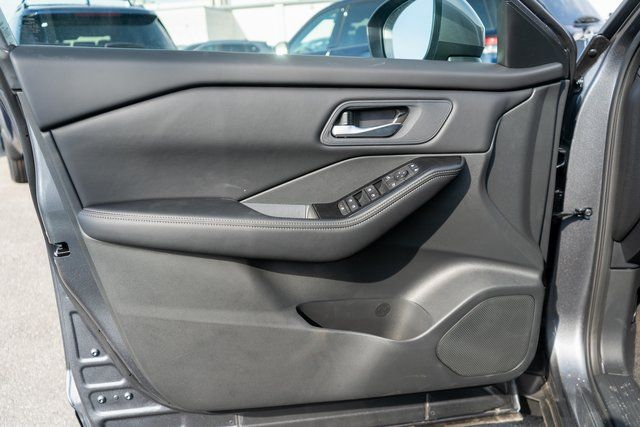 2026 Nissan Rogue SV - 11