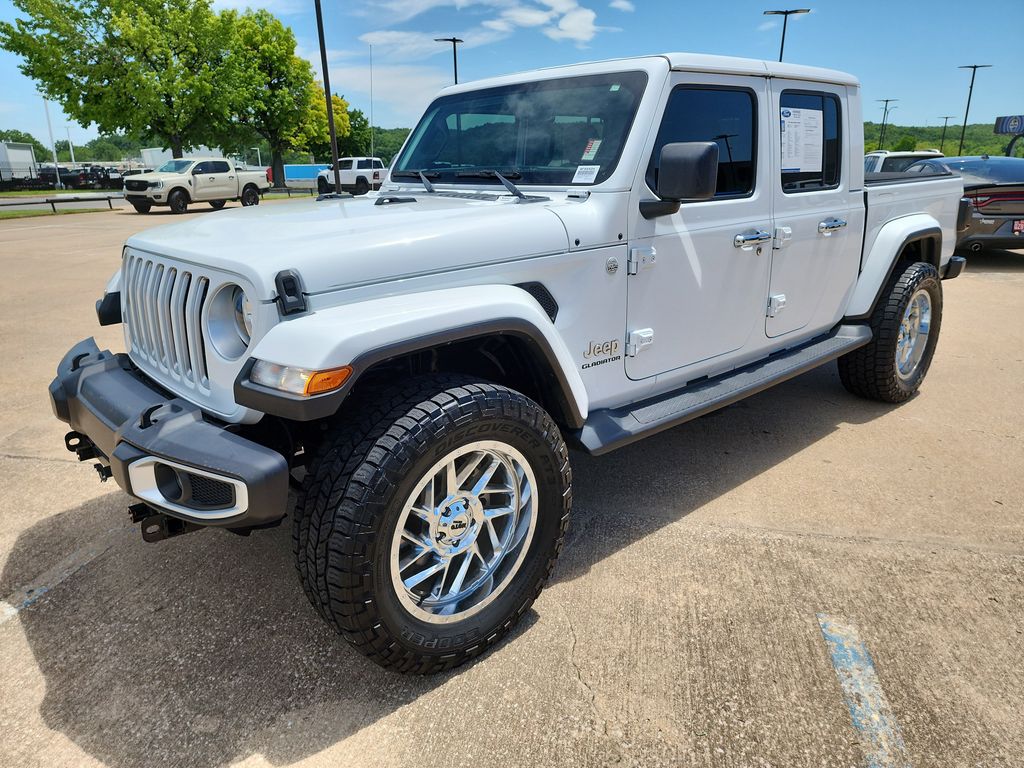 2021 Jeep Gladiator Overland images