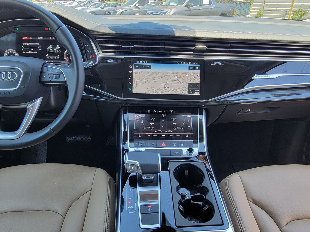 Thumbnail: 2023 Audi Q7 - 20