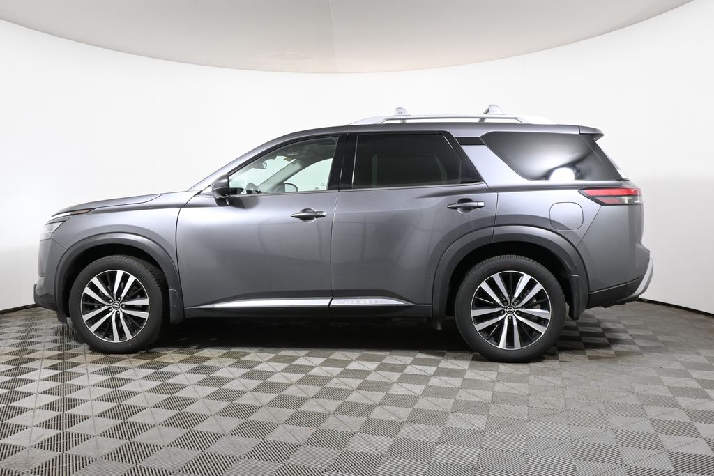 Thumbnail: 2023 Nissan Pathfinder - 2