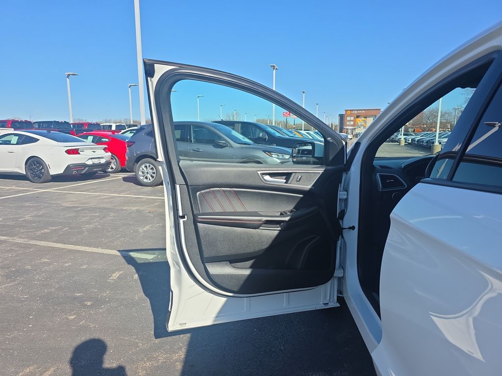 Certified Used 2024 White Ford ST Line image 15