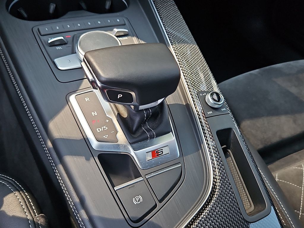 Thumbnail: 2019 Audi S5 - 15