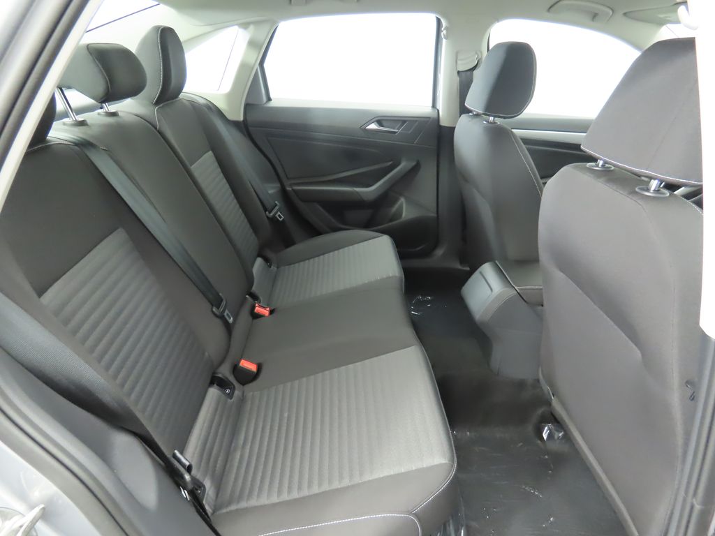 Thumbnail: 2025 Volkswagen Jetta - 22