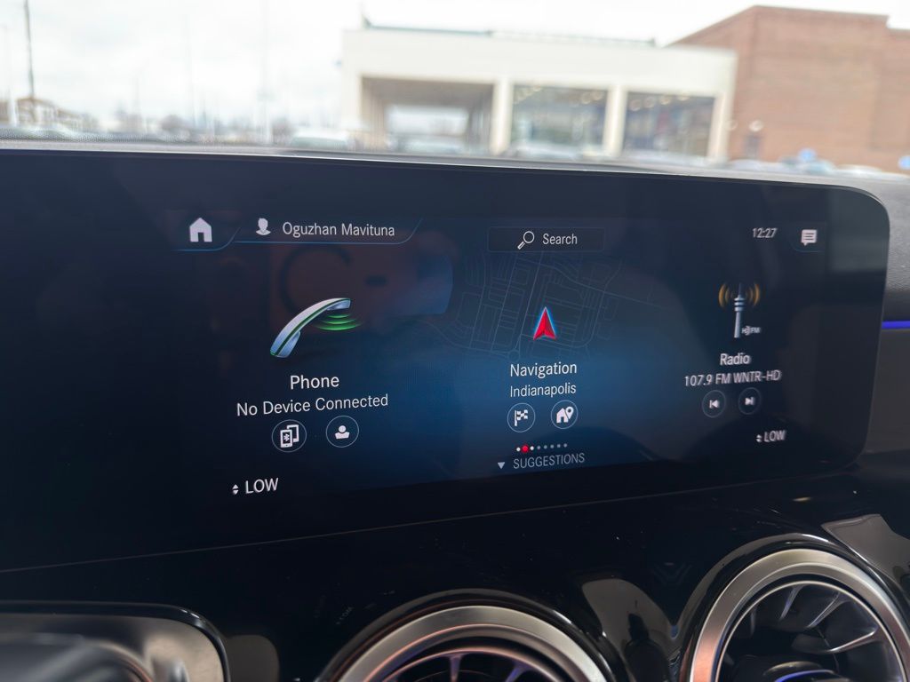 Thumbnail: 2023 Mercedes-Benz GLB - 31