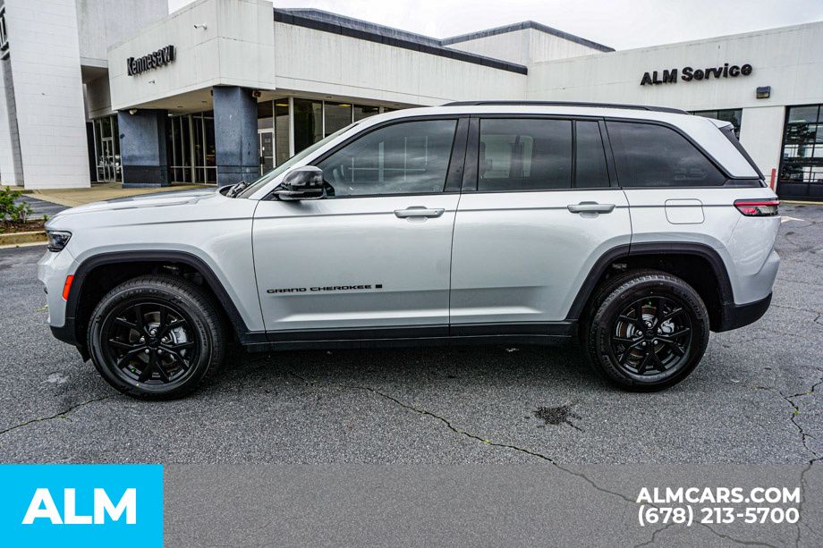 2025 Jeep Grand Cherokee Altitude - Photo 7