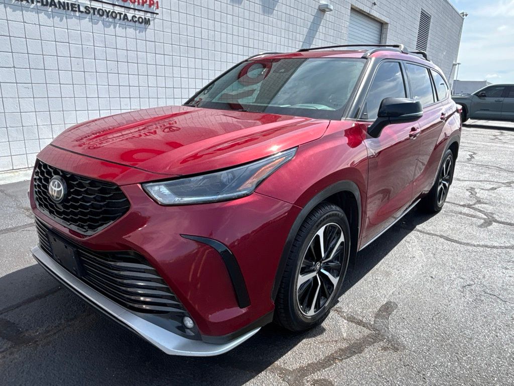 2022 Toyota Highlander XSE FWD
